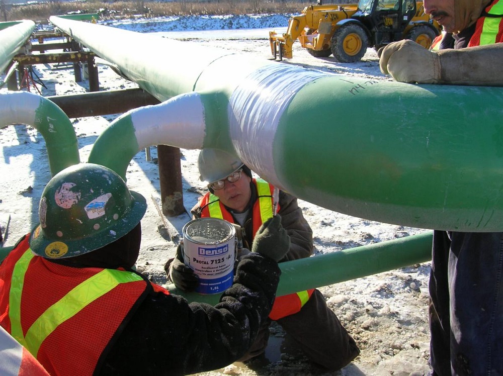 Pipeline protection in extreme cold environments