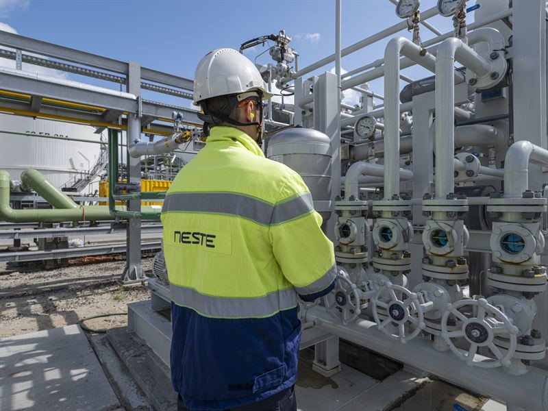 Renewable hydrogen production started at Neste’s Rotterdam refinery
