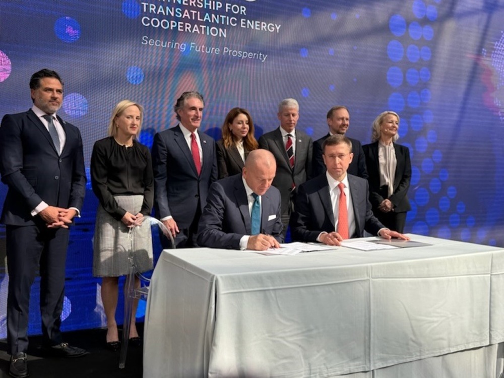 ORLEN to supply US gas to Ukraine – deal signed for 2026 deliveries